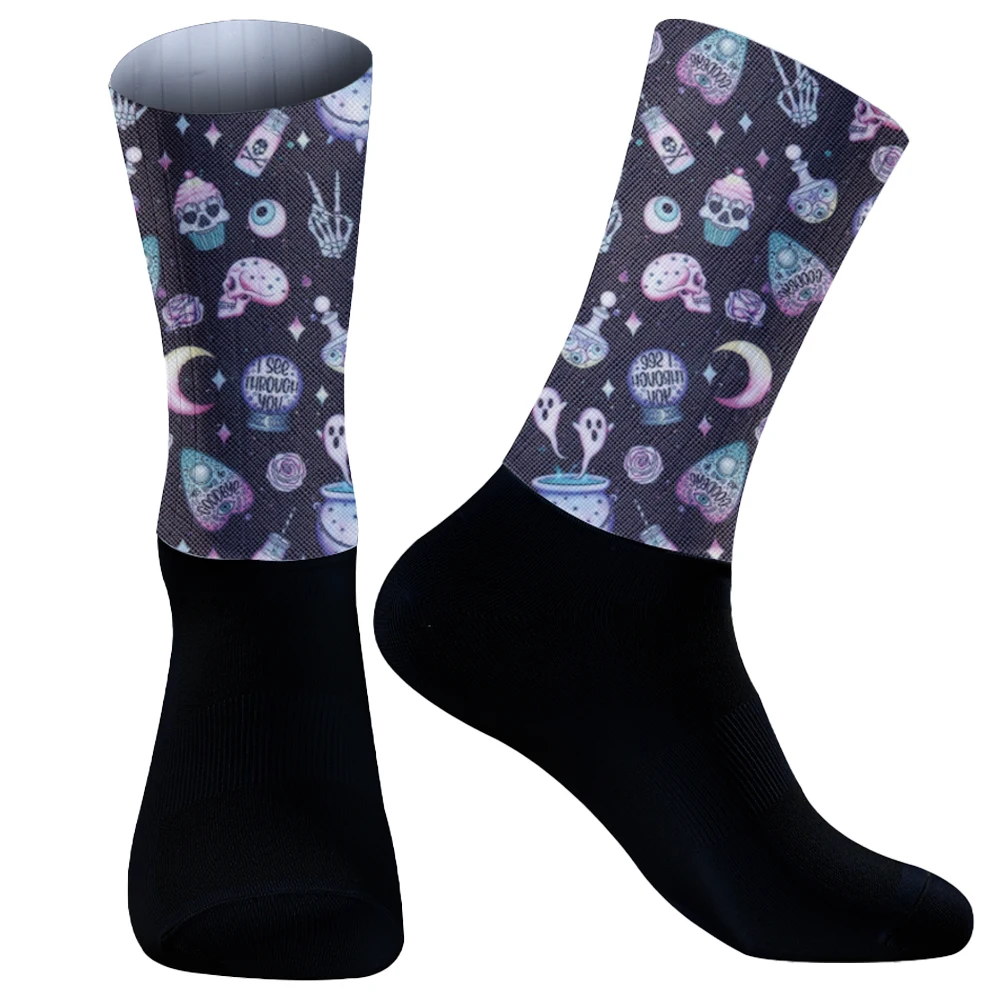 Socks New Women's Socks Spider Bloody Hand Halloween Men's Socks Personality Bat Medium Tube Socks Skull