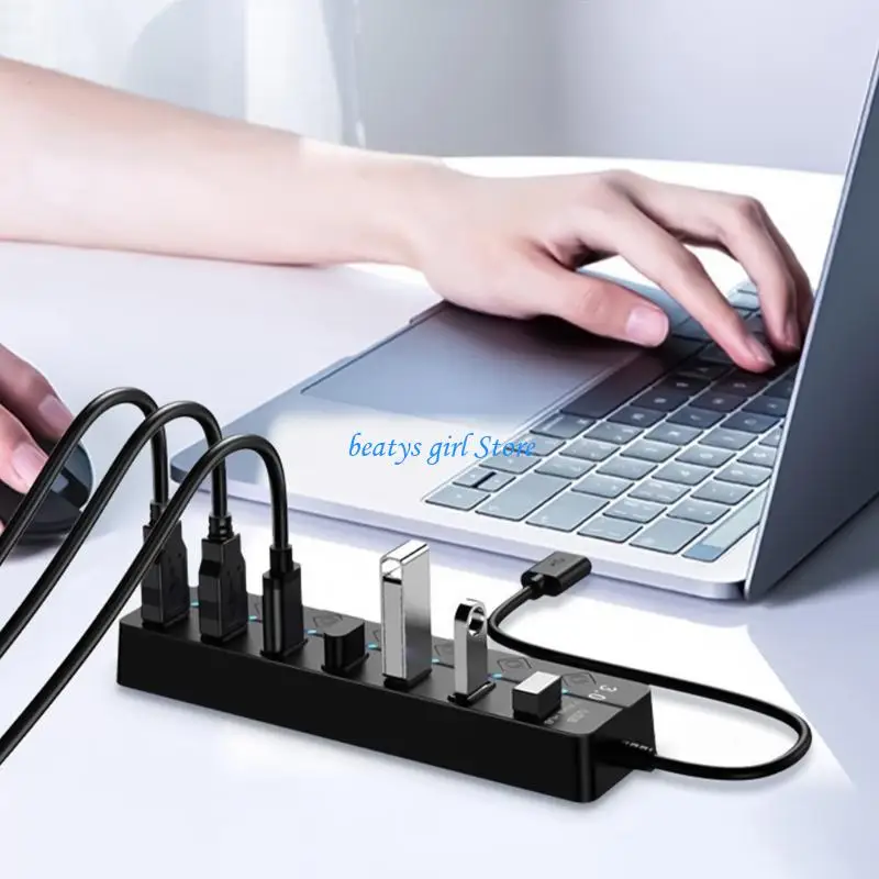 C7AB USB HUB с 7 с питанием с индивидуальными переключателями для флэш -накопителей.