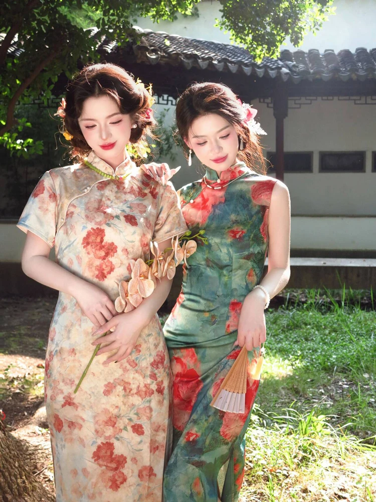 

Новый летний стиль: Женская одежда для фотосессий в стиле ретро-костюмов для создания атмосферы и парных образов.