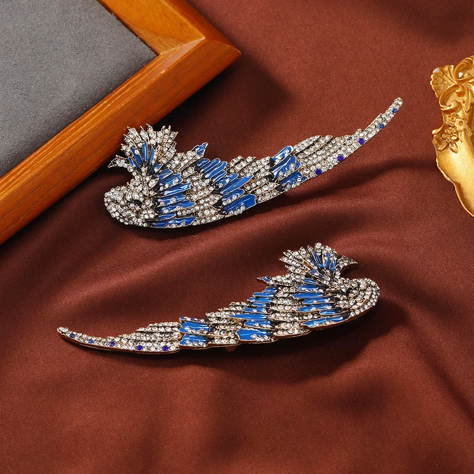 Rhinestone Left and Right Wings Design Ladies Brooch Novelty Elegant Clothing Accessories Holiday Gift Nice Surprise