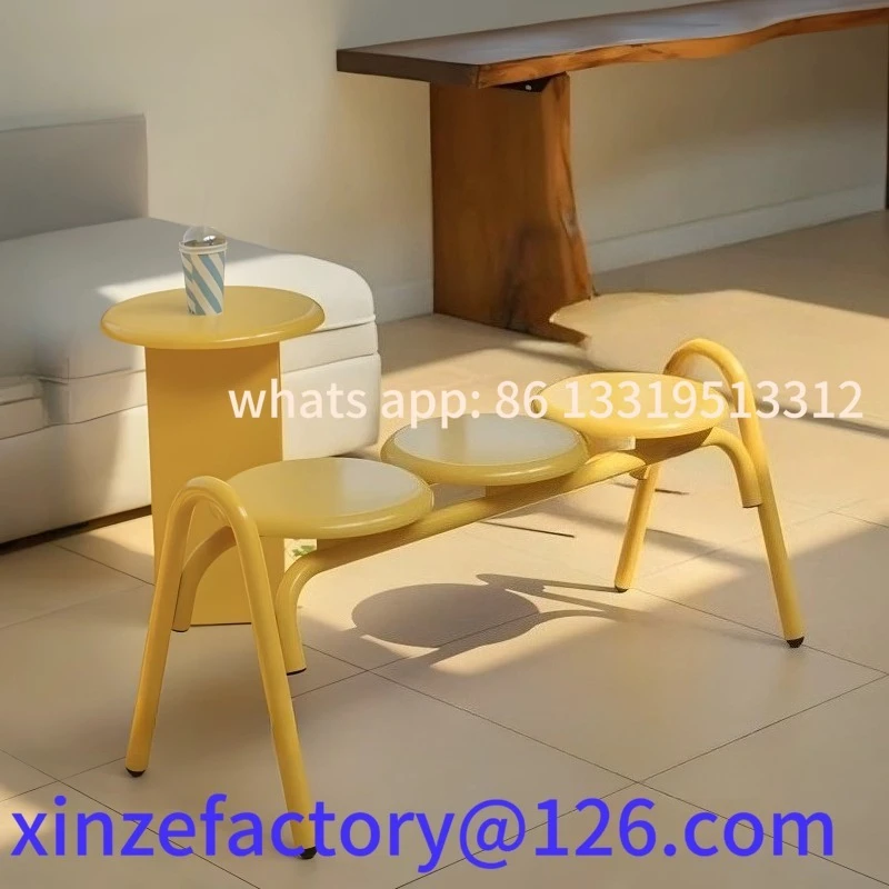 

Customizable Cream Wrought Iron Outdoor Tables and Chairs Coffee Shop Outdoor Furniture