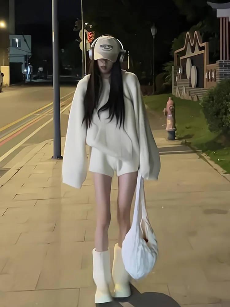 

Women's Casual Knitted Sweater Shorts Set Korean Style Two-Piece Suite Autumn Fashion Small Stature Leisure Lazy High-End Fee...