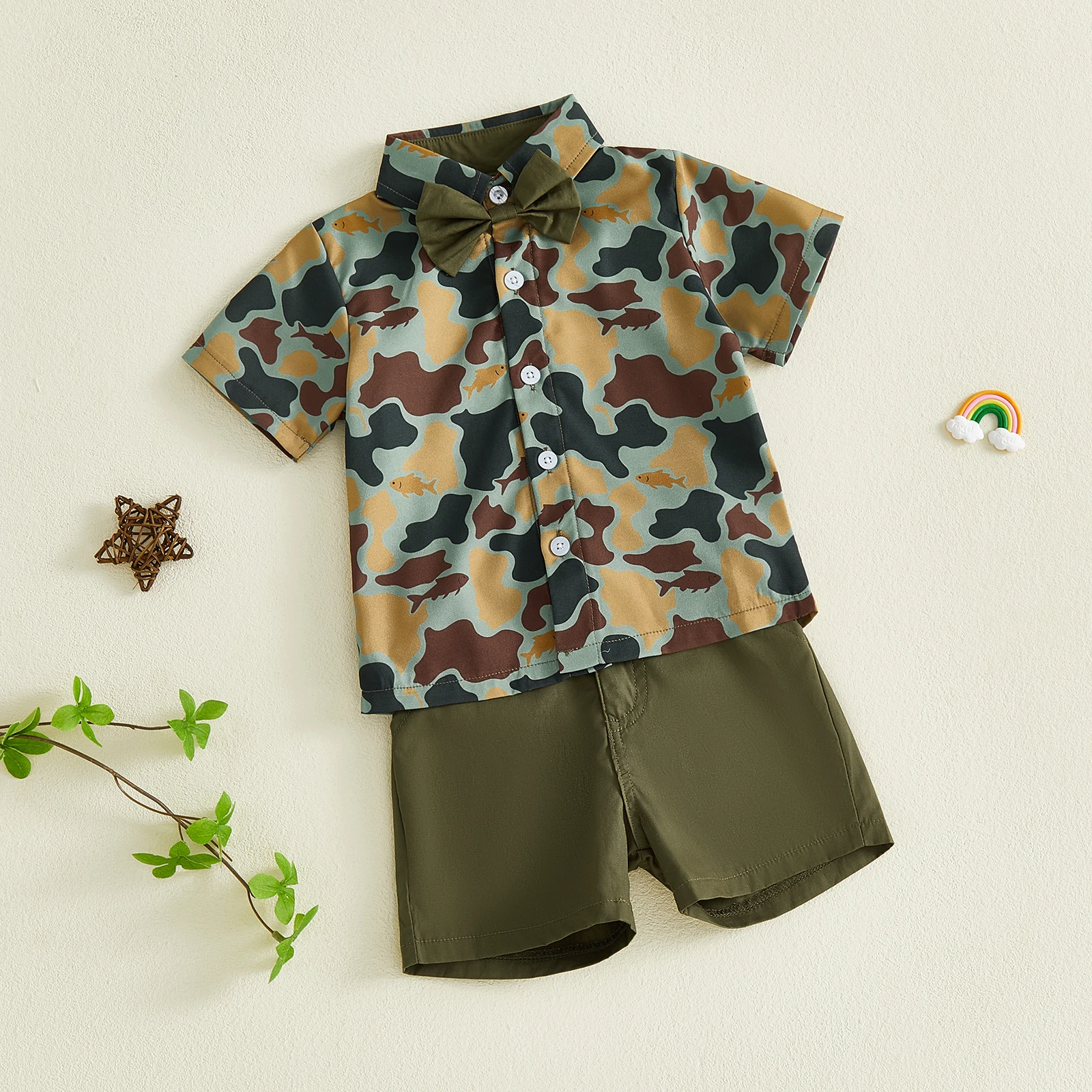 

Летний джентльменский наряд Tregren для маленьких мальчиков, рубашка с короткими рукавами и галстуком-бабочкой с камуфляжным принтом, топы и однотонные шорты, комплекты из 2 предметов