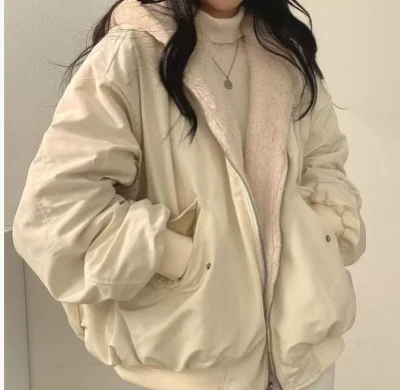 Kurtka zimowa z grubego polaru, ocieplana bawełną, z kapturem i zamkiem błyskawicznym, imitacja skóry jagnięcej, jesień 2025.