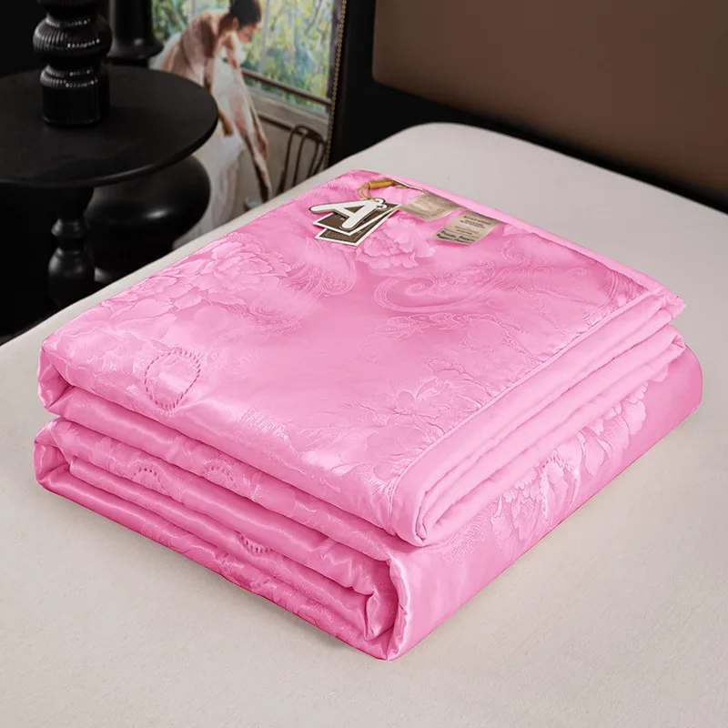 European Satin Jacquard Summer Quilt Faux Silk Smooth Cooling Air Condition Blanket Skin-Friendly Thin Quilts for Dormitory Home