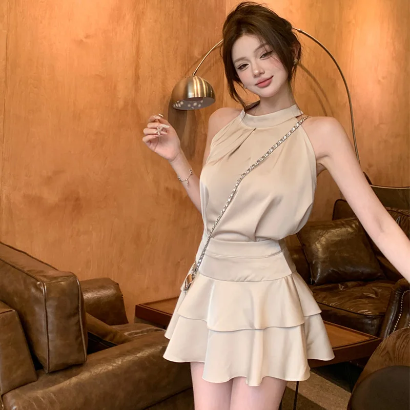 

Women Sets Sleeveless Hanging Neck Vest Top+ Summer Short Ruffled Cake Skirt Two-Piece Set