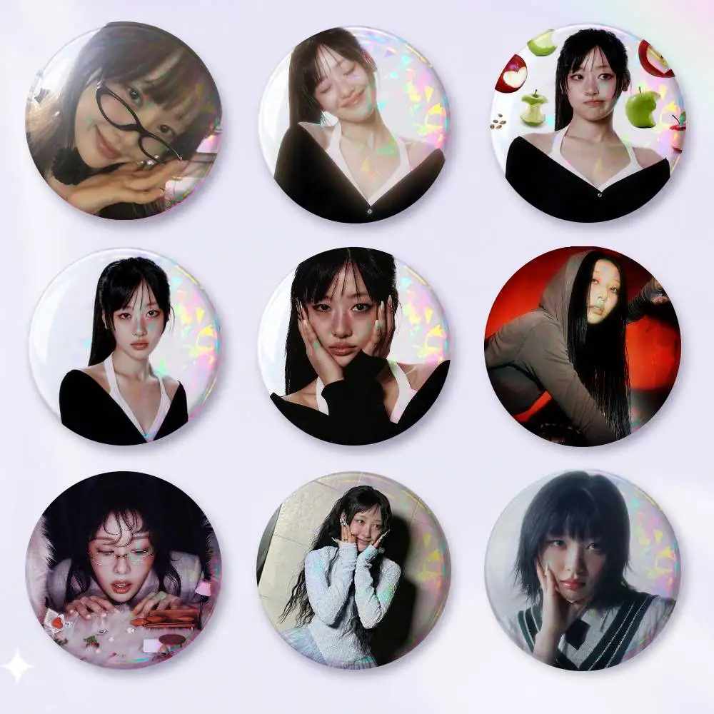 A-L-Loona Y-Yves Snap-in Pins Cartoon Character Round Creative Brooches For Backpack Accessories Jewelry Gifts