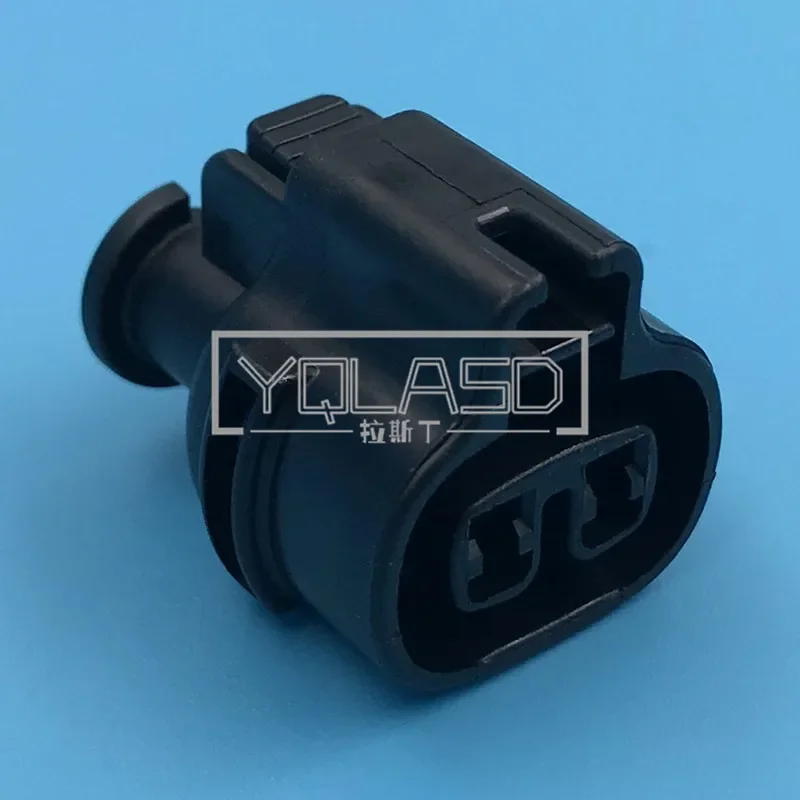 

1 Set 2 Way AC Assembly Car Wiper Spray Motor Socket Automobile Waterptoof Wire Connector For Auto MG640795-5