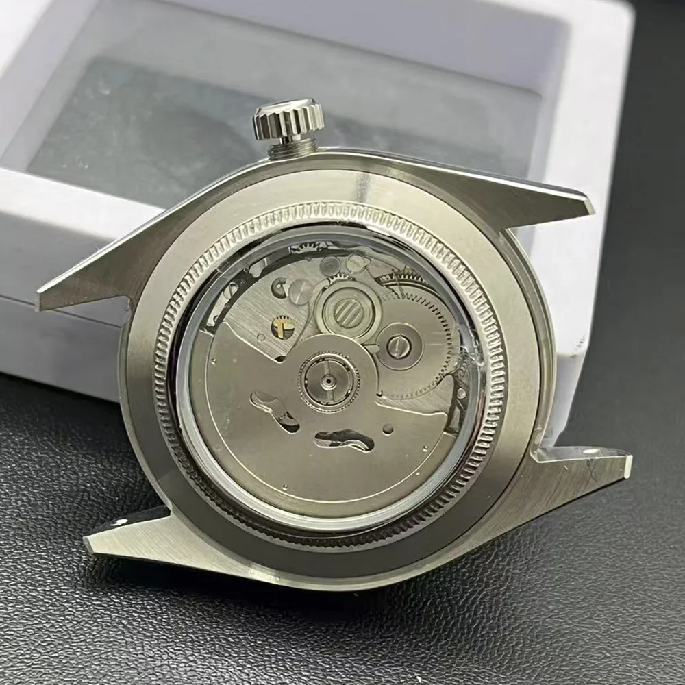 Unisex 36mm/39mm Silver Stainless Steel Mechanical Watch with Chinese NH35 Movement White dial date display The blue pointer
