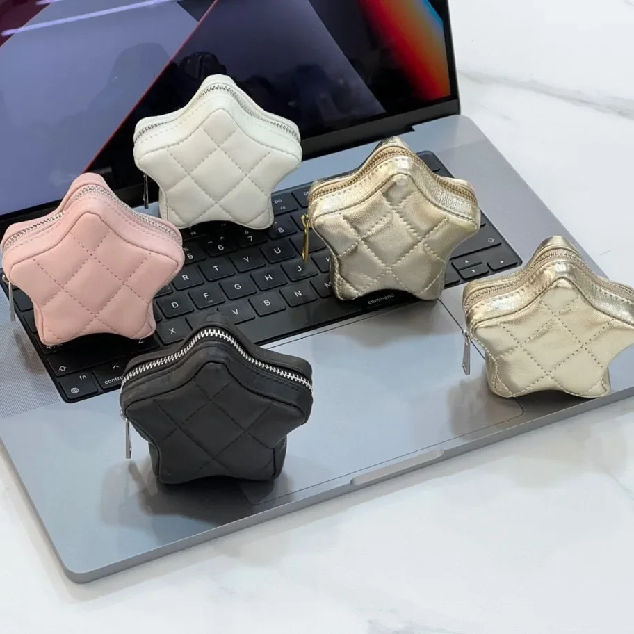 Capa superior de cuero de vaca, accesorio de estrella, riñonera, decoración de correa de cadena, bolso de hombro tipo bandolera pequeño plateado de cuero auténtico