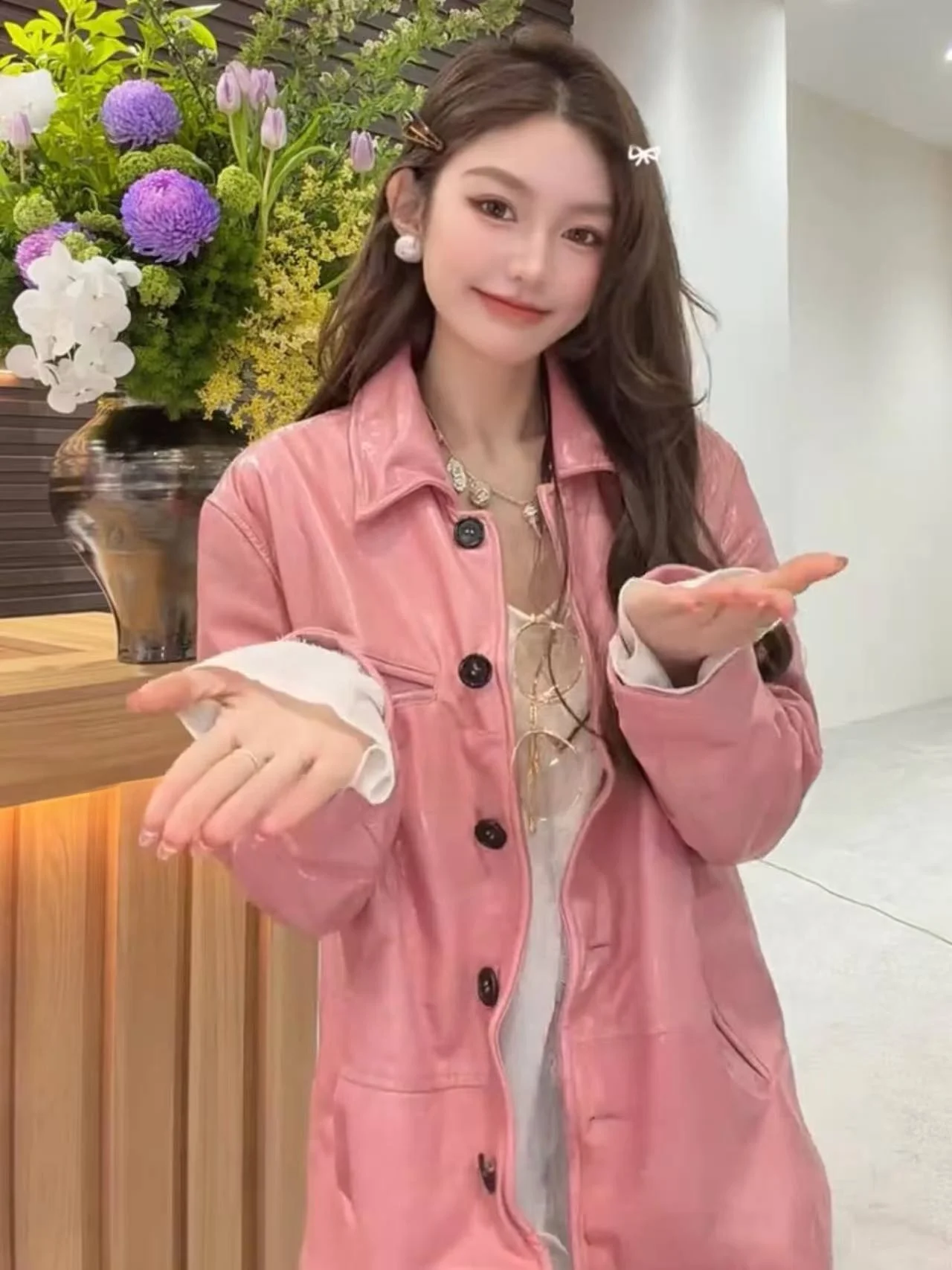 

Ning Women's Short Leather Jacket Autumn Winter New Style Small Size Genuine Cowhide Zipper Closure Commuter Style