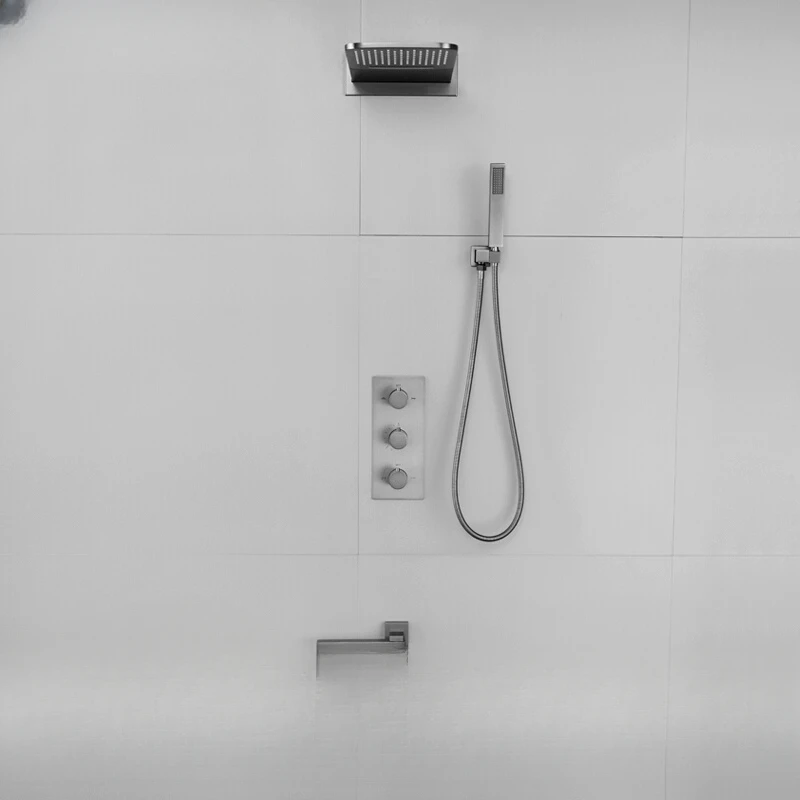 

Built-in square concealed shower setThermostatically controlled