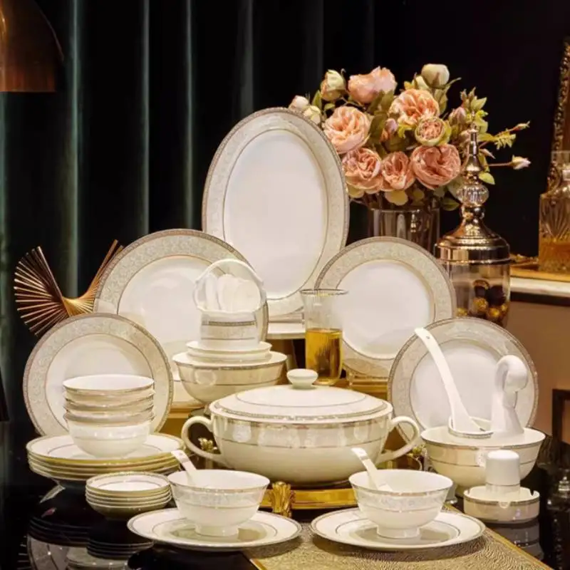 White Birthday Dinnerware European Style Unique Elegant Christmas Plates Dinner Sets Luxury Kitchen Vajilla Porcelana Dinner Set