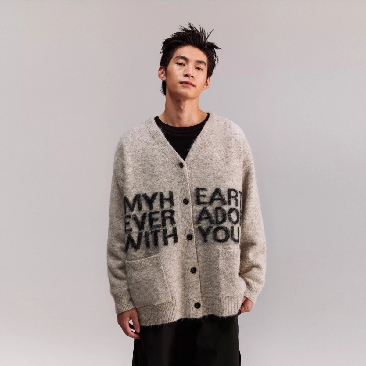 

Soft V-Ne Letter Embroidery Open Cardigan Sweater ex Autumn Loose Fit Knittedwear American High-End Sle Casual Outerwear