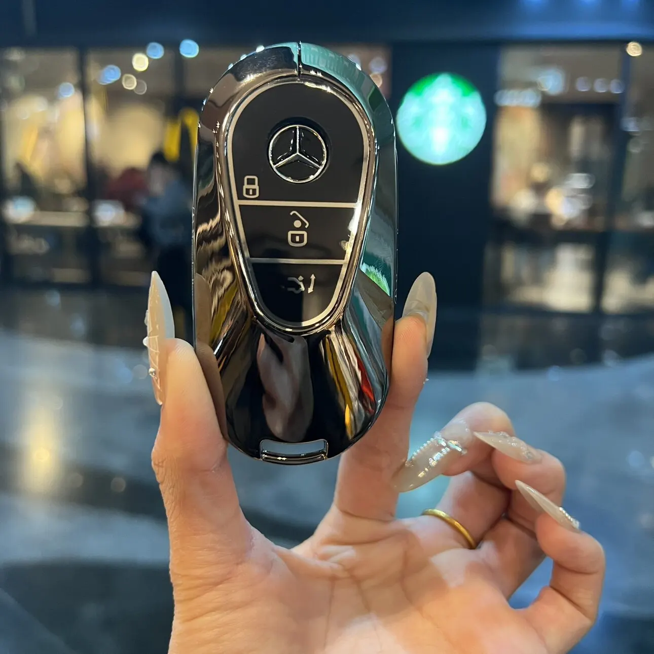 for Suitable for Mercedes Benz C260L keycase new C-Class C200L female 2024/25 E300L shell S-Class buckle GLC300 bag