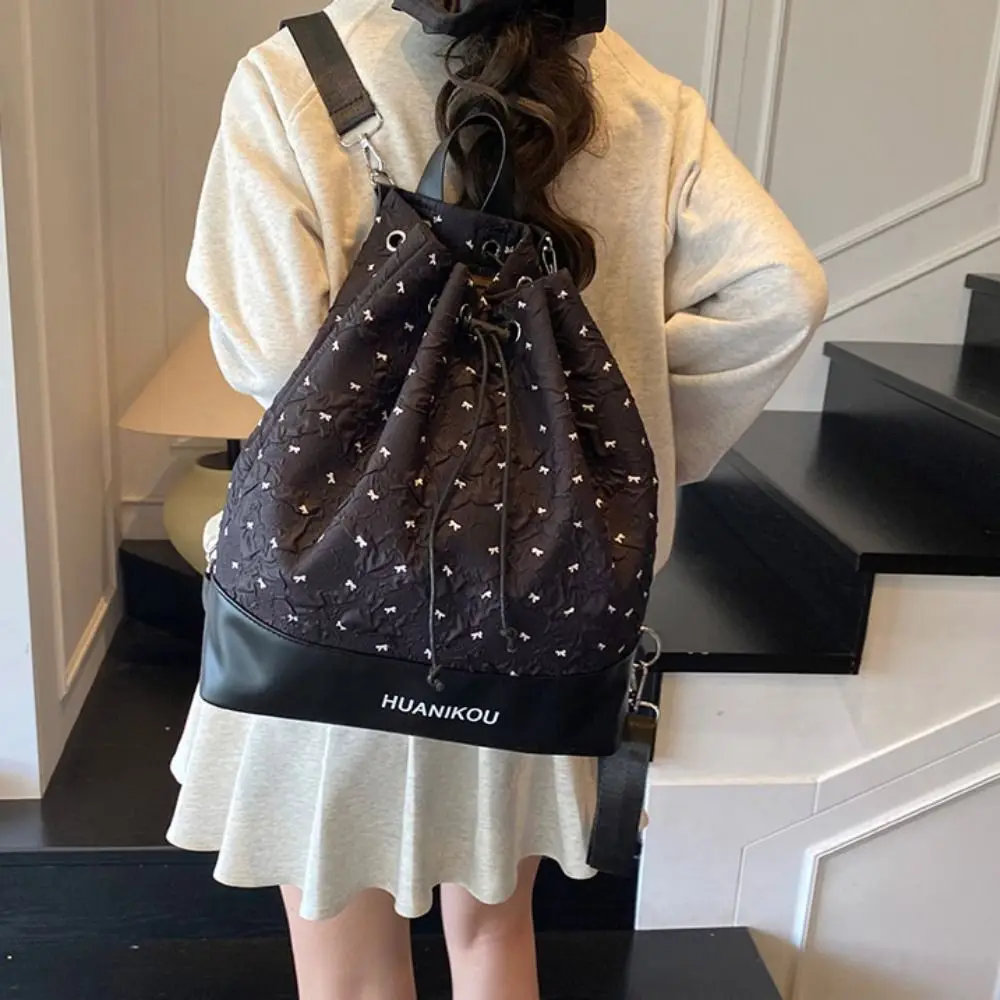 Großer Rucksack mit Schleife und Falten, leichtes Nylon, süße Umhängetasche, koreanischer Stil, Einkaufstasche, Kordelzug, Fitnesstasche, Einkaufen