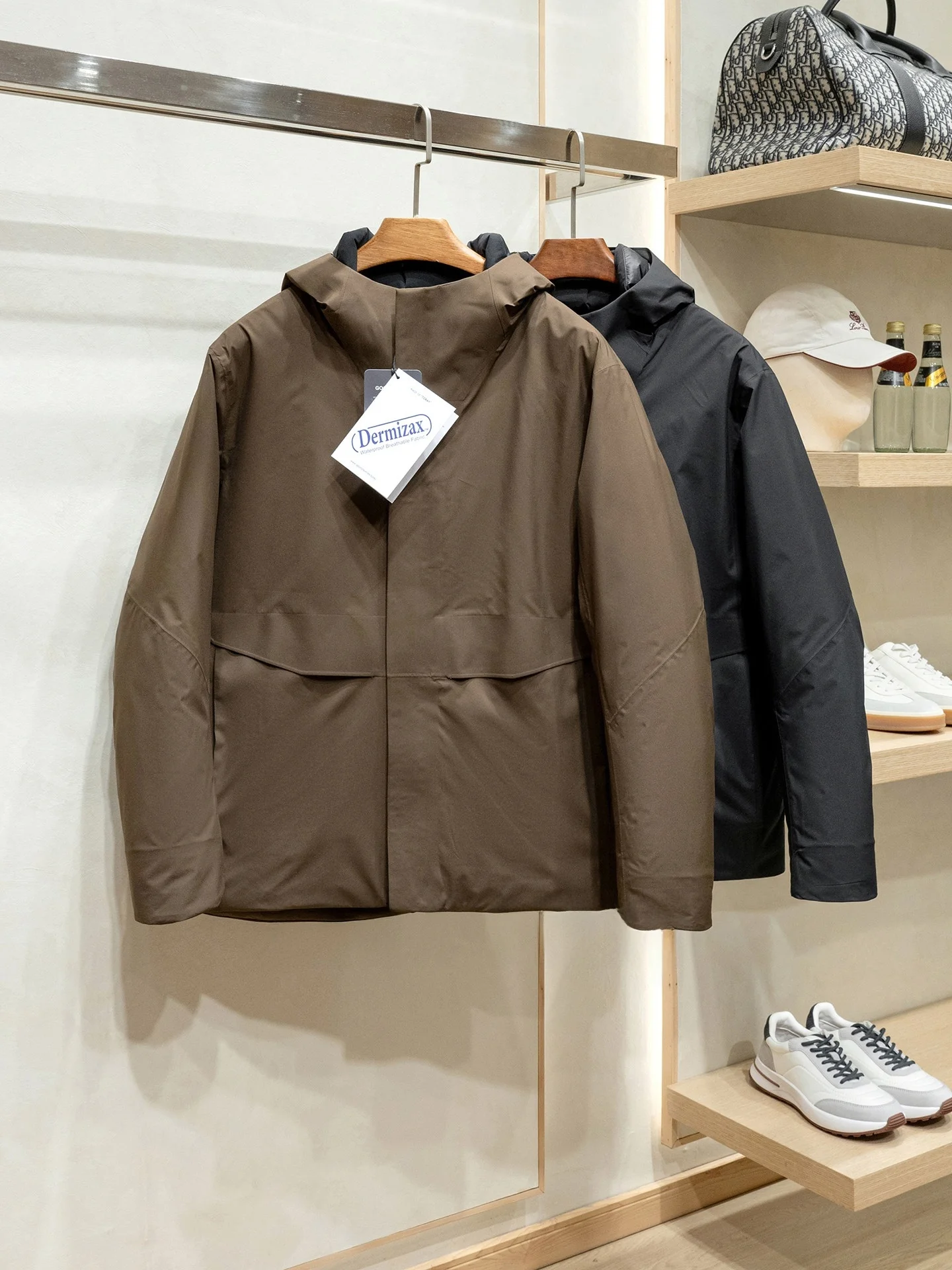 

Rare 95 White Goose down Outdoor Men's Jacket with Hood Ultra Lightweight Waterproof LAMA PIERO Polyester Fiber Long Sleeve