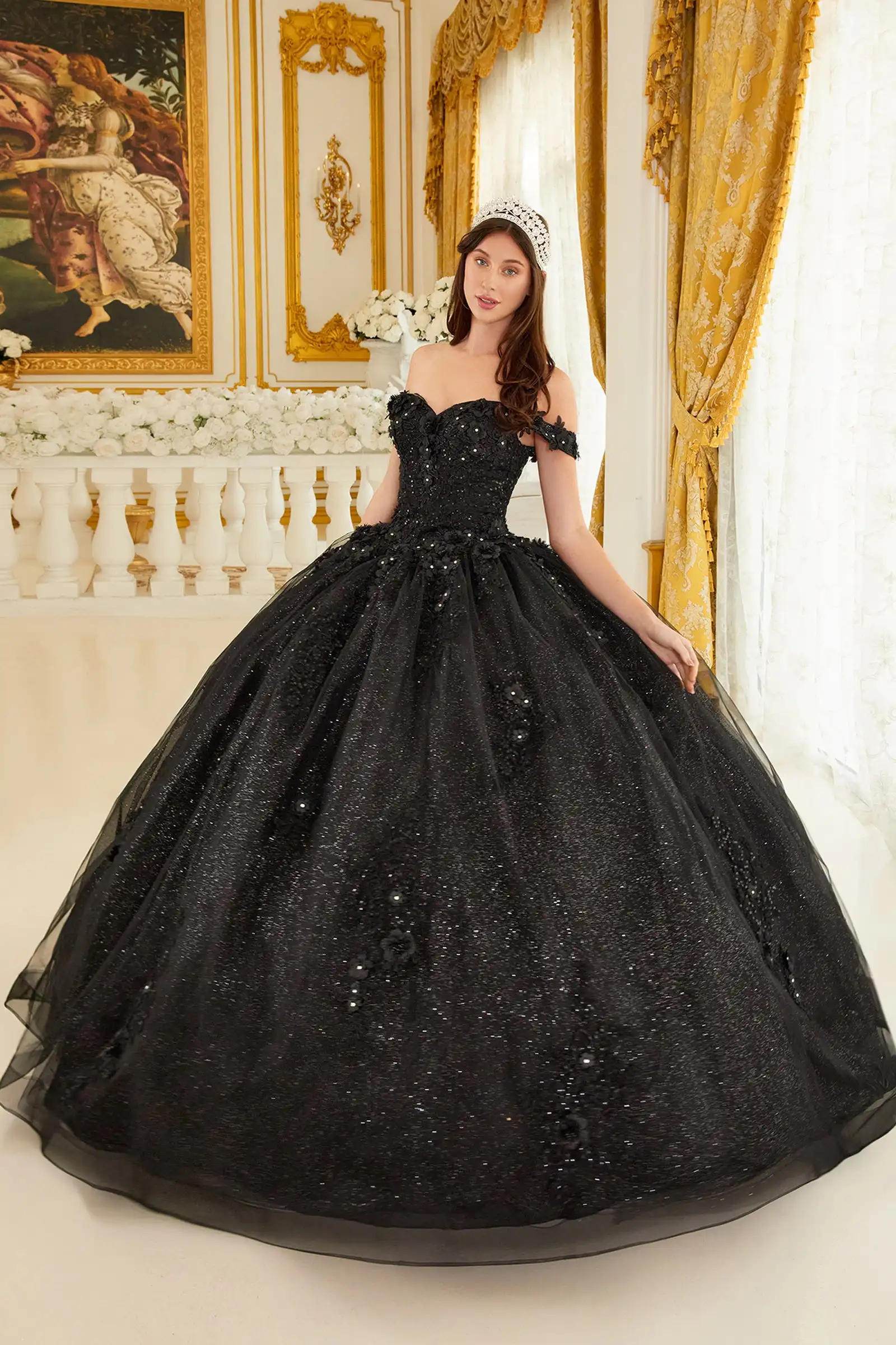 Gaun Tulle hitam bahu Quinceanera 3D, gaun pesta ulang tahun mewah, gaun malam punggung terbuka payet motif bunga 3D