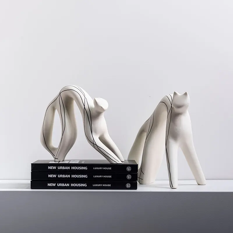 ᗢ* Faceless Cat Ornament Resin Home Modern Simple Living Room Study Bedroom Entrance Soft Decoration Creativity