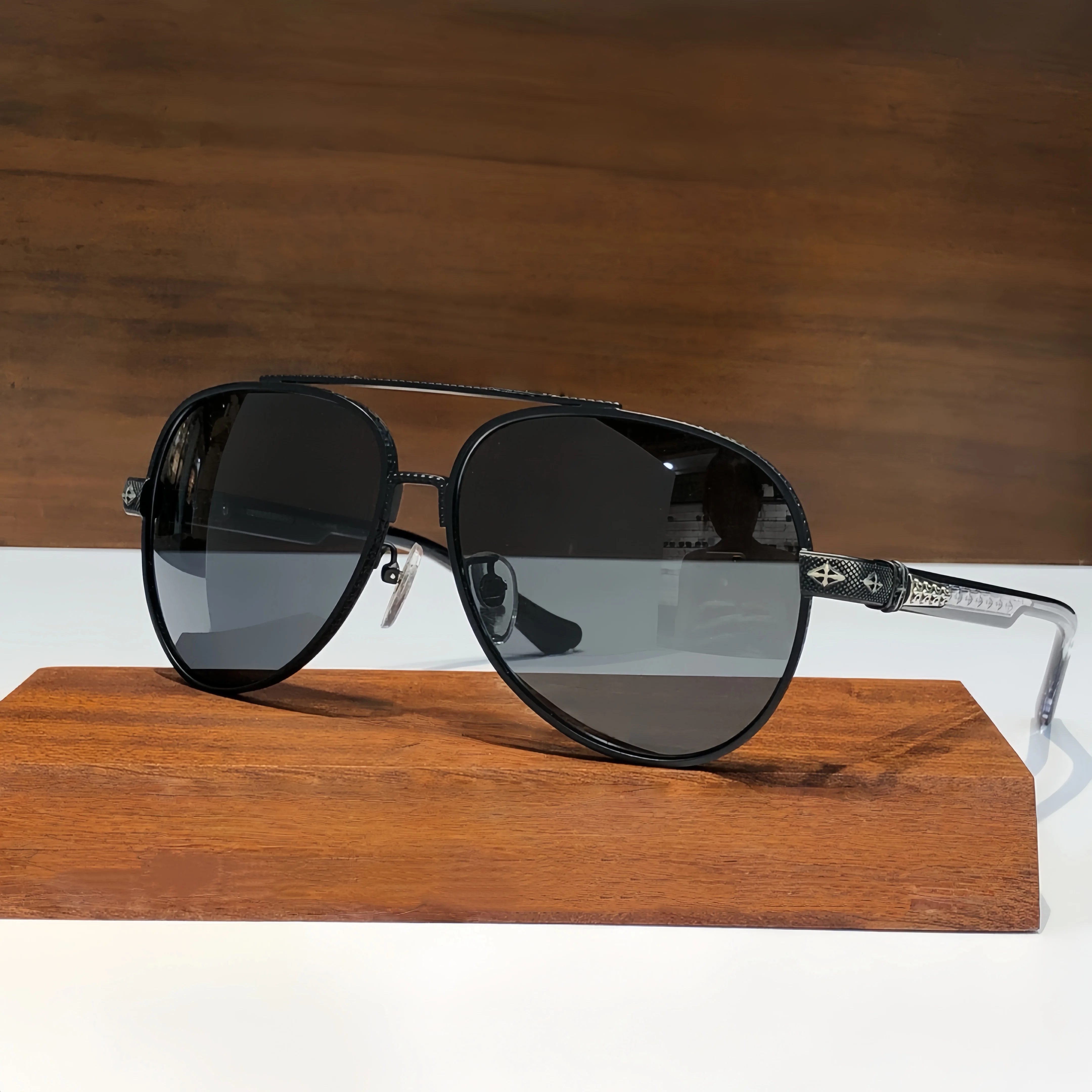 

2025 New Sunglasses Men Pilot Fashion Personality Classic Retro Designer Outdoor Driving UV400 Trend Women Luxury Sun Glasses