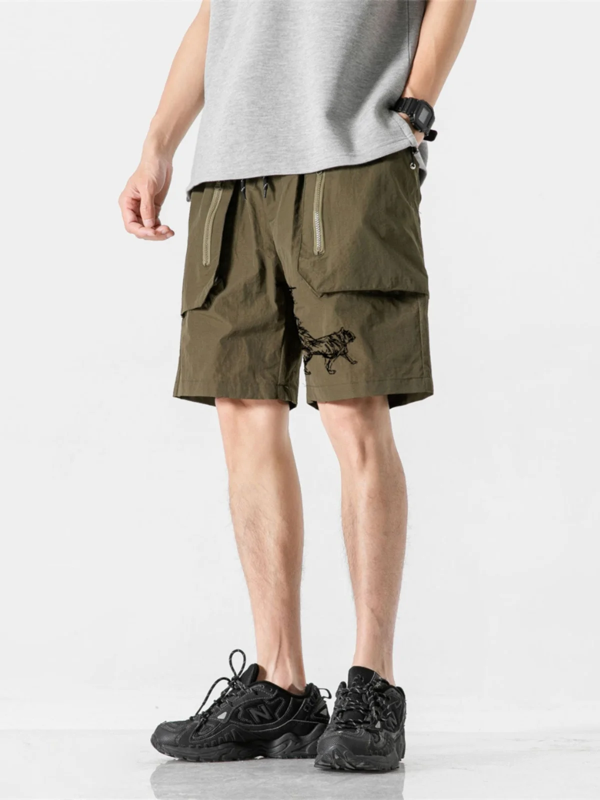 YAMAMOTO-Style 2024 HighQuality Walking The Dog Print Cargo Pants Pocket Design Shorts Summer Quarter Pants