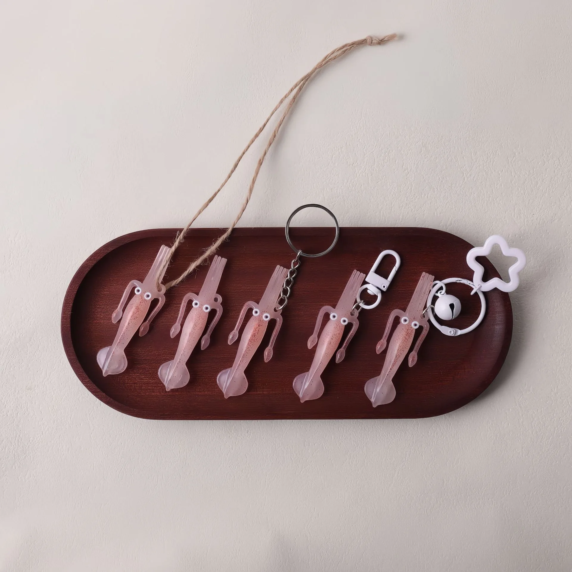 1pc UV Color Changing Squid Pendant Resin Creative Rearview Mirror Decoration Cute Swinging Hanging Rope Bag Keychain Pendant