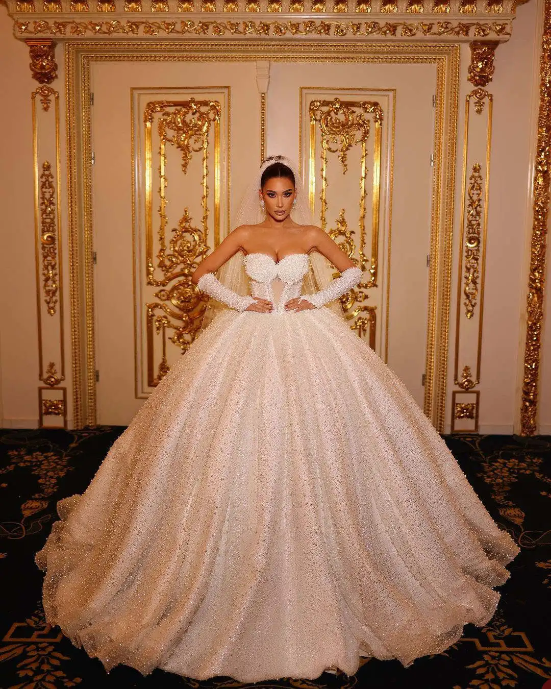 Brilliant Ball Gown Wedding Dresses Shiny Pearl Beading Sequins Sweetheart Bridal Gown Sweep Train Vestidos De Novia Customized