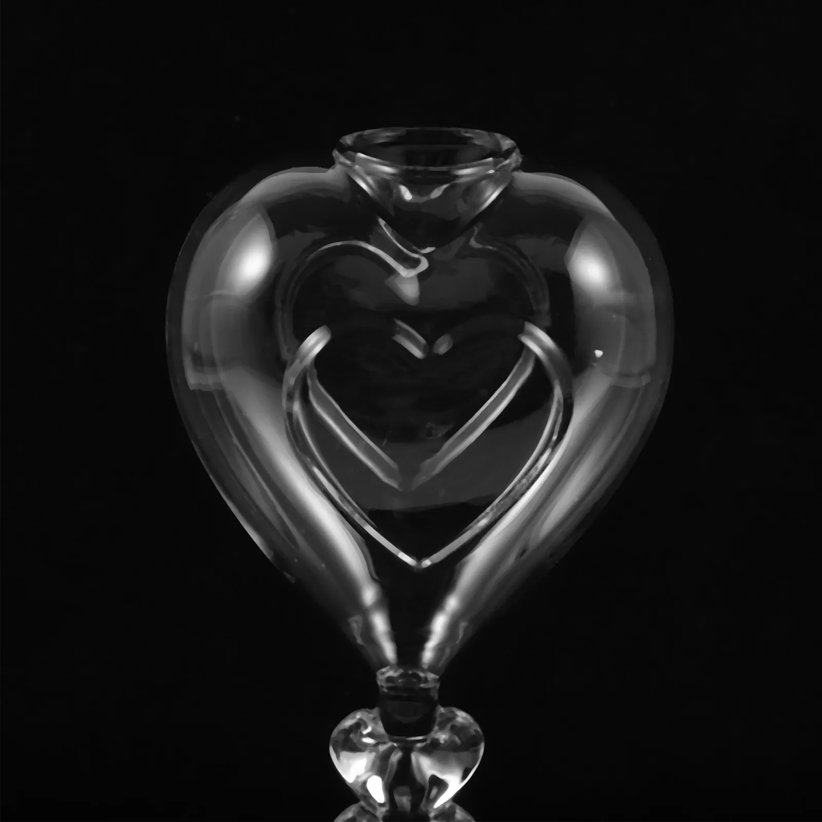 

Heart Shot Material High Durability Ergonomic Whiskey Cup for Wedding Bar Home Dinner Party Unique Cocktail