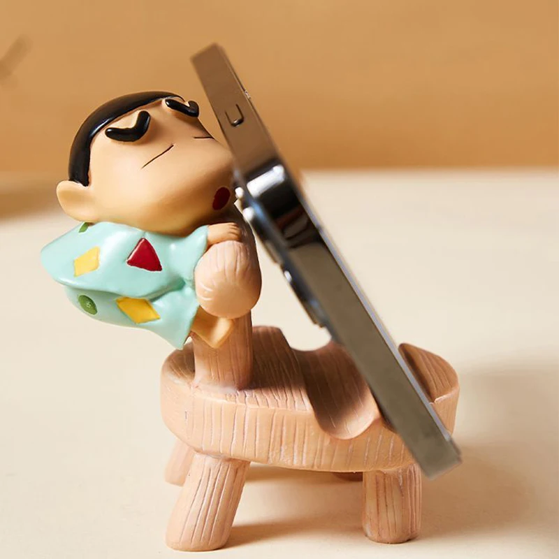 Anime Crayon Shin chan pemegang telepon seluler kartun krayon ornamen Desktop grosir mainan anak-anak Lucu Kawaii mengumpulkan Model hadiah