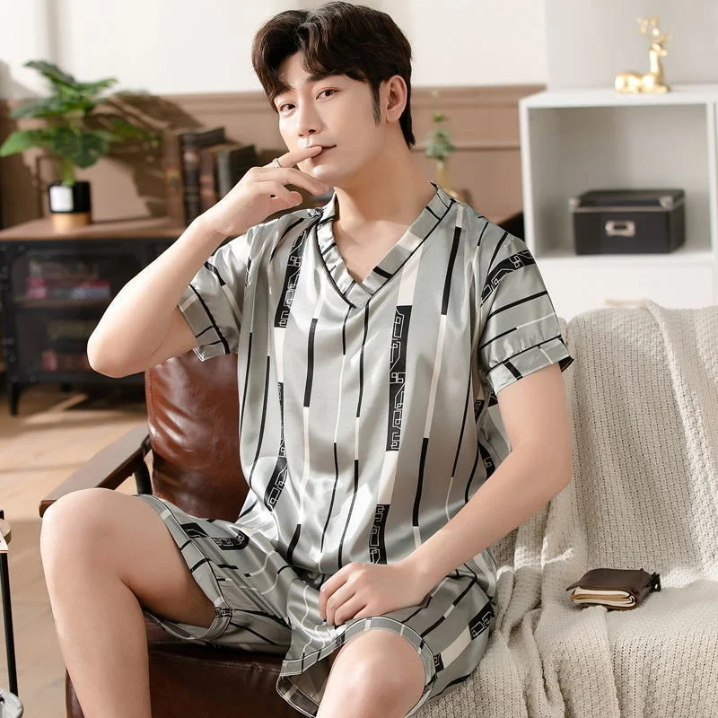 Pullover Silk Men Summer Trousers for Men Pajamas with Shorts New Leisure Tops Men Nightwear Home Shorts Satin Sleepwear