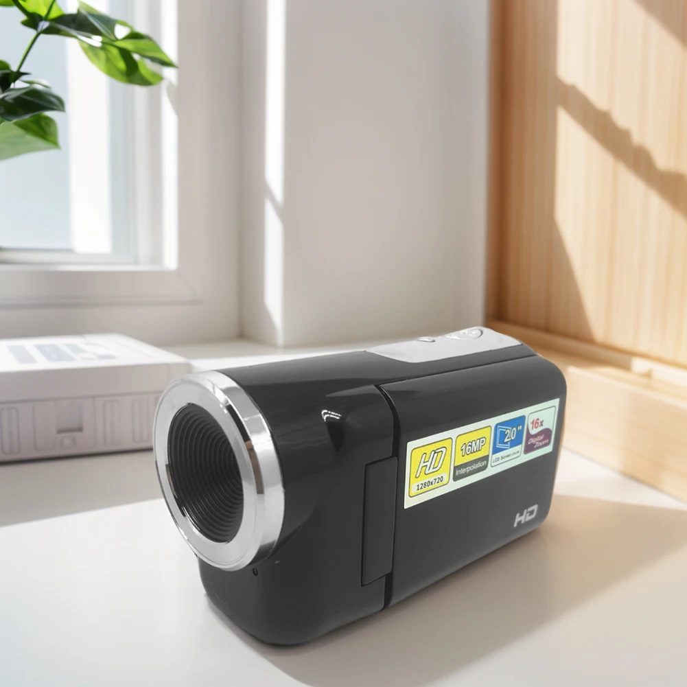 16MP 720P Portable DV Camcorder 2.0 Inch TFT Color Screen Digital Camcorder 16X Digital Zoom Built-in LED Flash for Beginners
