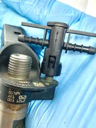 Free Shipping 1PCS Diesel Piezo Injector Return Connector Joint Two-way Three-way for BMW Benz Volkswagen Land Rover