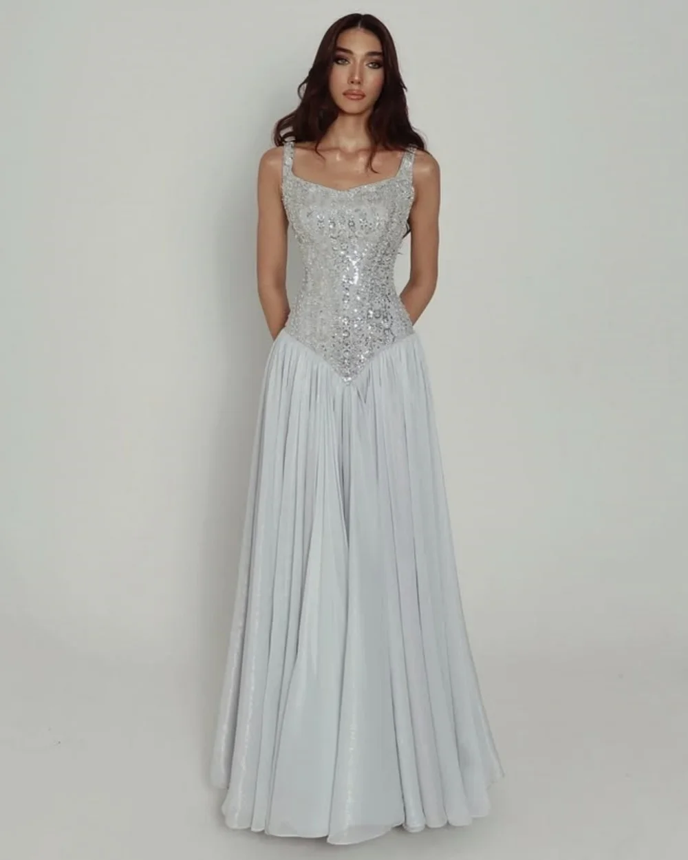 

Customized Exquisite Women Sequined Beading A-line Evening Dresses Fashion Spaghetti Strap Sleeveless Floor Lenght Prom Dresses