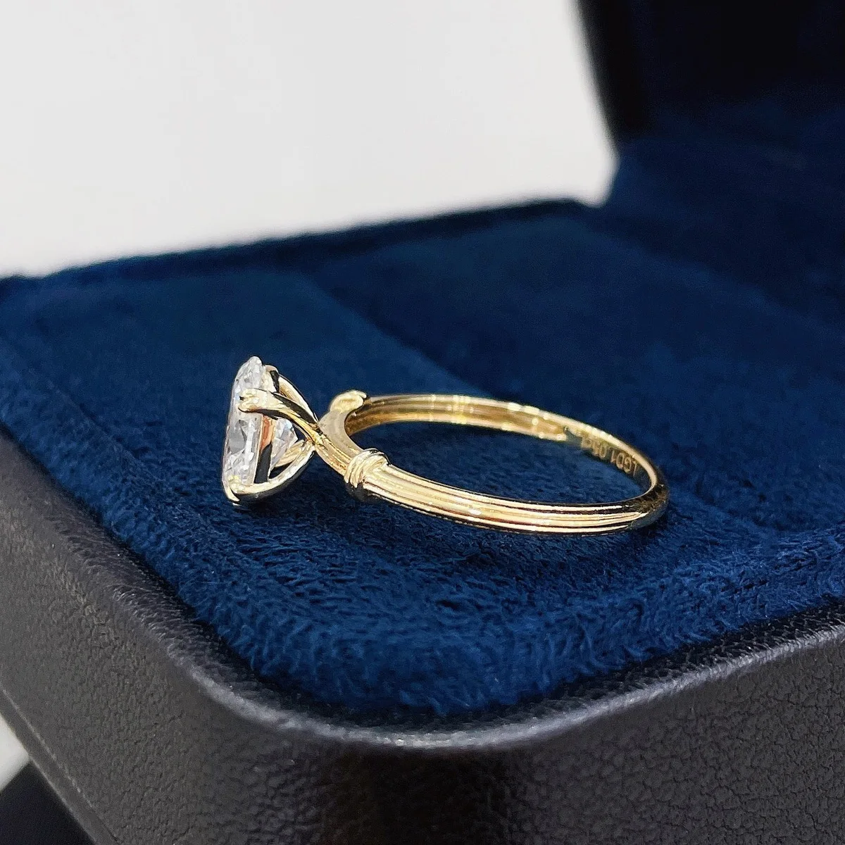 1.05ct شكل بيضاوي مختبر نمت خاتم الماس 18K الذهب الأصفر الفاخرة سوليتير مختبر خاتم الماس خاتم الزواج للنساء