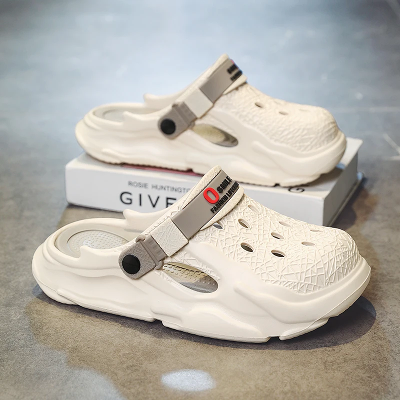 

2026 Summer Unisex Couple EVA Clogs Hollow Out Non-slip Outdoor Beach Slippers