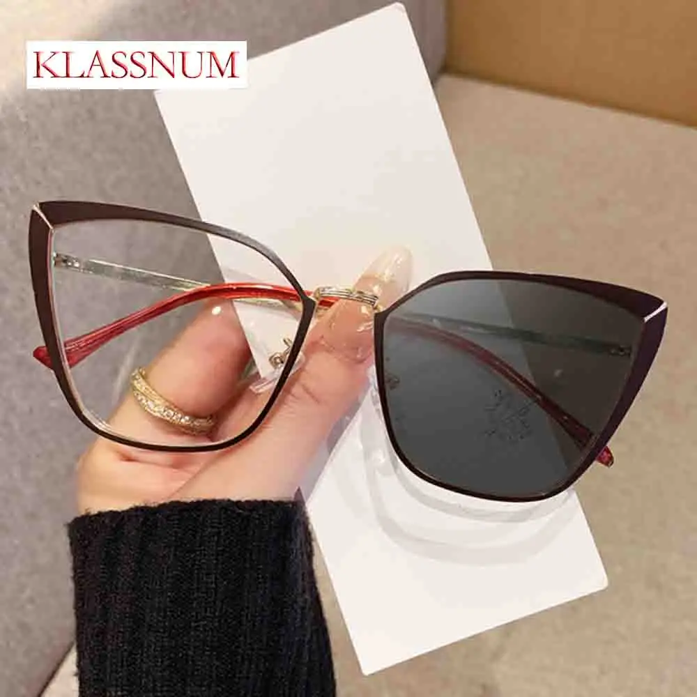 KLASSNUM New Cat Eye Photochromic Glasses Woman Versatile Flat Lens Glasses Anti Blue Light Glass Outdoor Sports Driving Shades