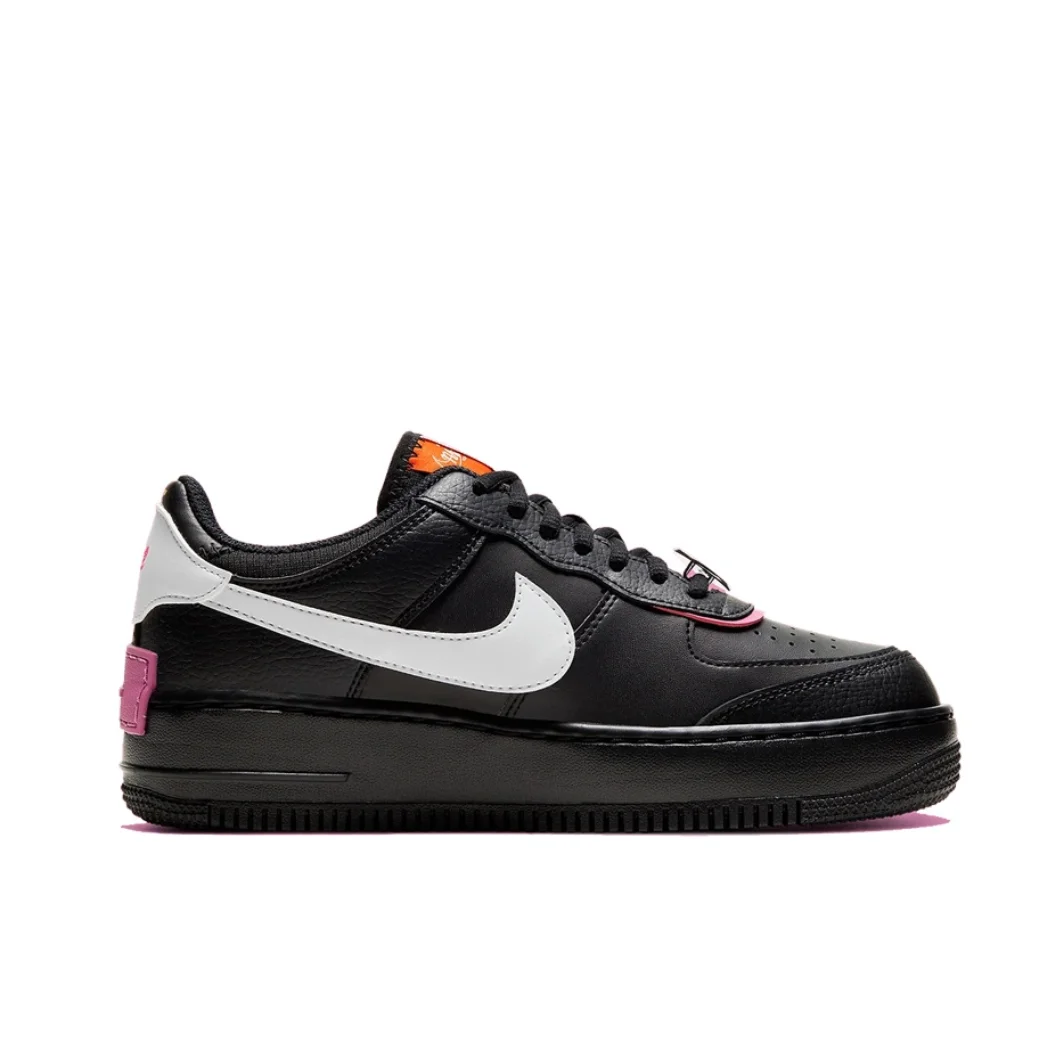 Nike Schwarz und Weiß Rosa Colorway Air Force 1 Shadow Fashion Low Top Boardschuhe Rutschfeste, verschleißfeste Damen-Freizeitschuhe