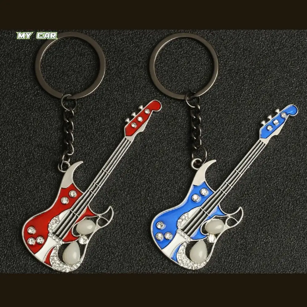 

Sweet Guitar Shape Guitar Keychain Y2k Alloy Y2k Guitar Keyring Mini Creative Spot Drill Guitar Keychain Women Gifts