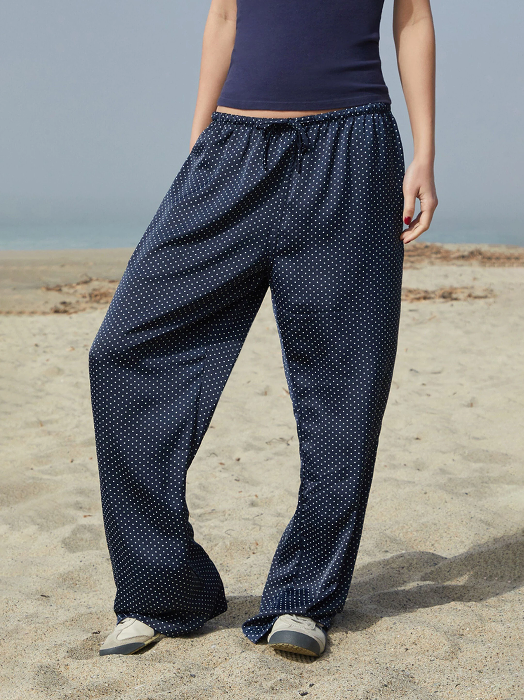 Pantaloni lunghi blu scuro a pois con coulisse Donna Autunno Pantaloni dritti sottili in cotone a vita bassa Pantaloni sportivi larghi dolci stile preppy Nuovo