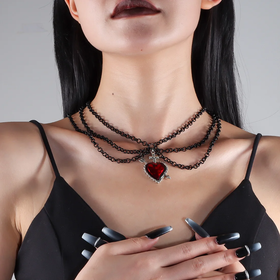 Cross-border personalized retro peach heart thorn necklace multi-layer chain love pendant jewelry NK24850