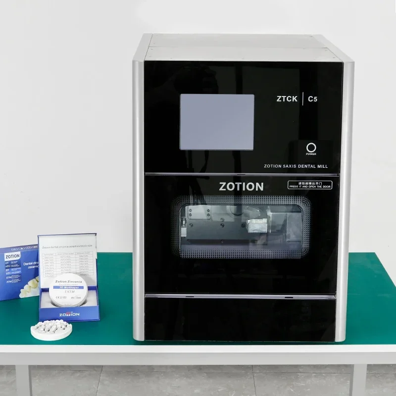 آلة طحن Den tal CAD CAM معدات طحن الزركونيا ذات 5 محاور مع محرك سيرفو