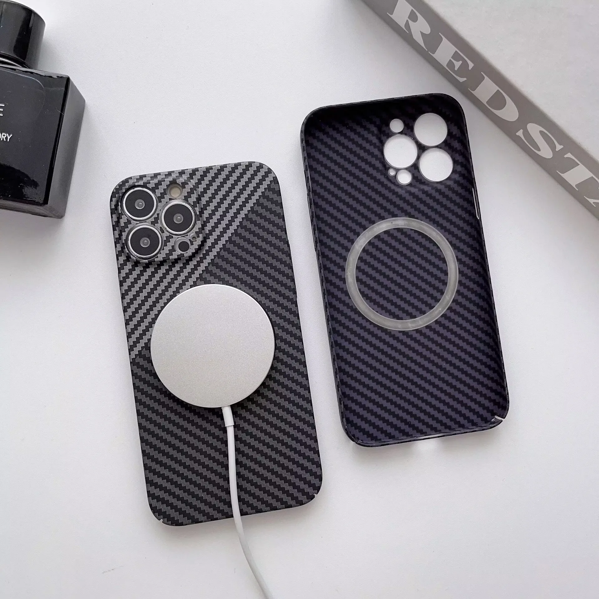 Carbon Fiber Texture Pattern Magnetic Ultra Slim Shell für iPhone 15 16 17 Pro Max 17 Air Matte MagSafe Ring Armor Cover Coque
