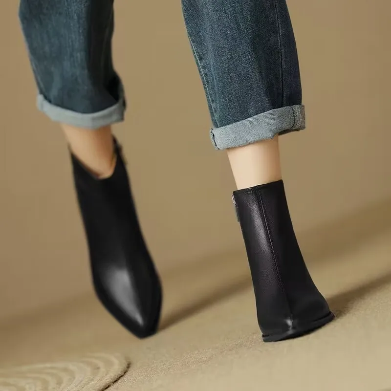 Black Genuine Leather Women Ankle Boots Side Zipper Decor Flats Chelsea Botas Mujer Vintage Brown Autumn Knight Botines Femmes