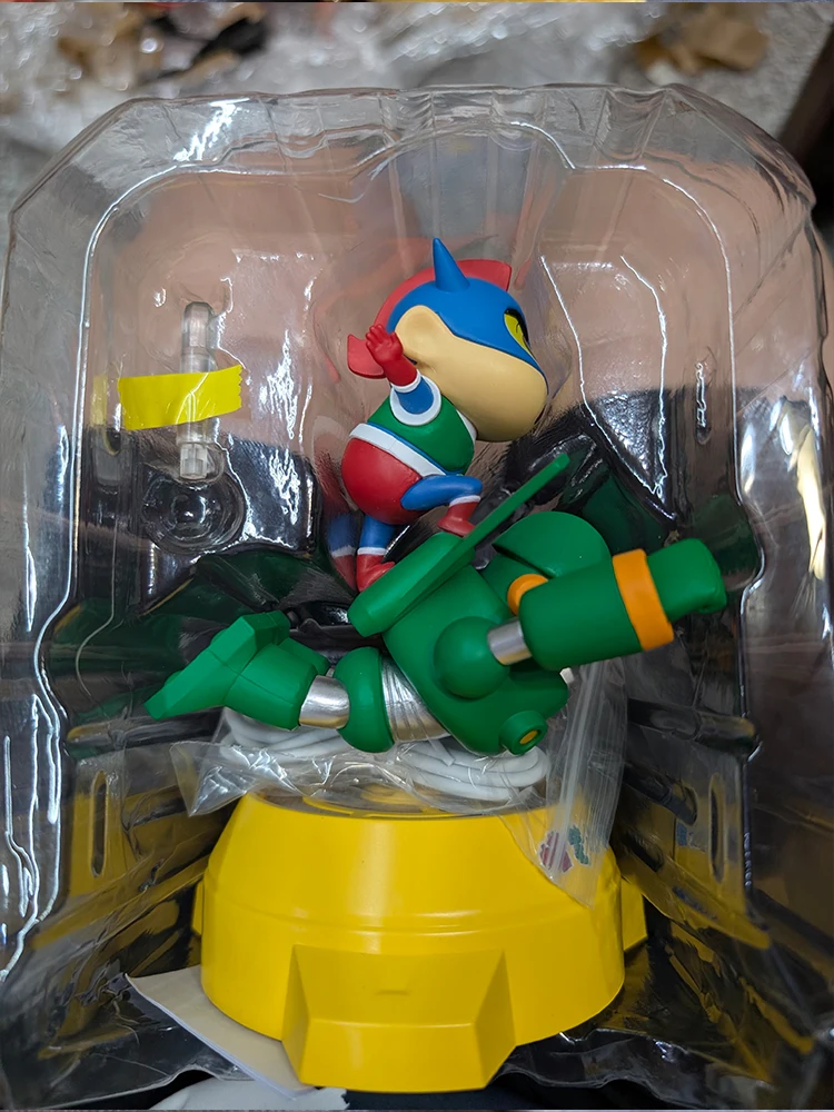 Genuine Rotating Crayon-Shin Night Light Action Kamen Figure Ornament Bedside Lamp Bedroom Decor Birthday Gift For Anime Fans