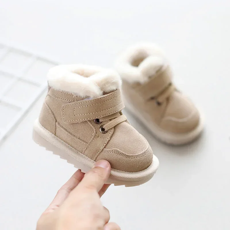 Botas de nieve para niños y niñas, zapatos acolchados de algodón, cálidos, de felpa, antideslizantes, informales, Otoño e Invierno