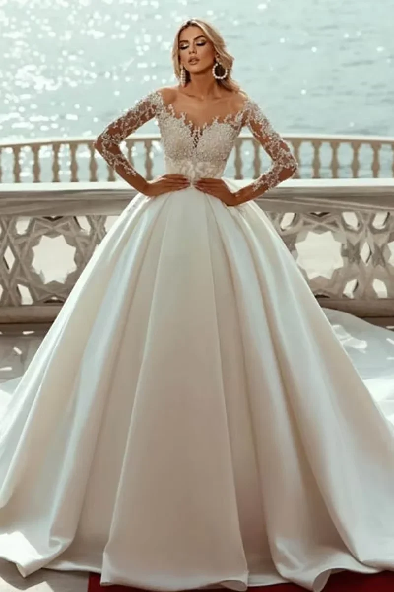 

Customize Modern Ball Gown Wedding Dresses Appliques Pattern Lace Bridal Gowns Sweep Train Vestidos De Novia