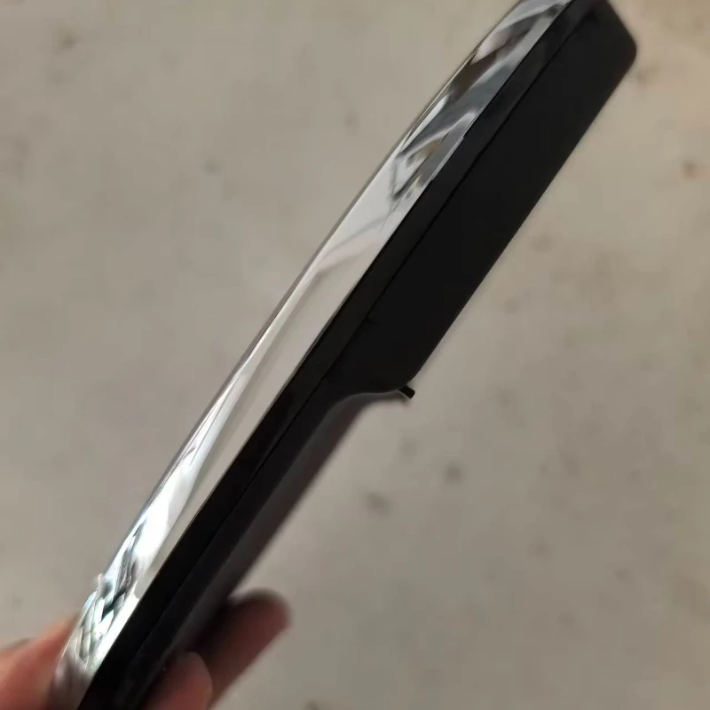 شعار الباب الخلفي لـ Maxus V90، Deliver 9