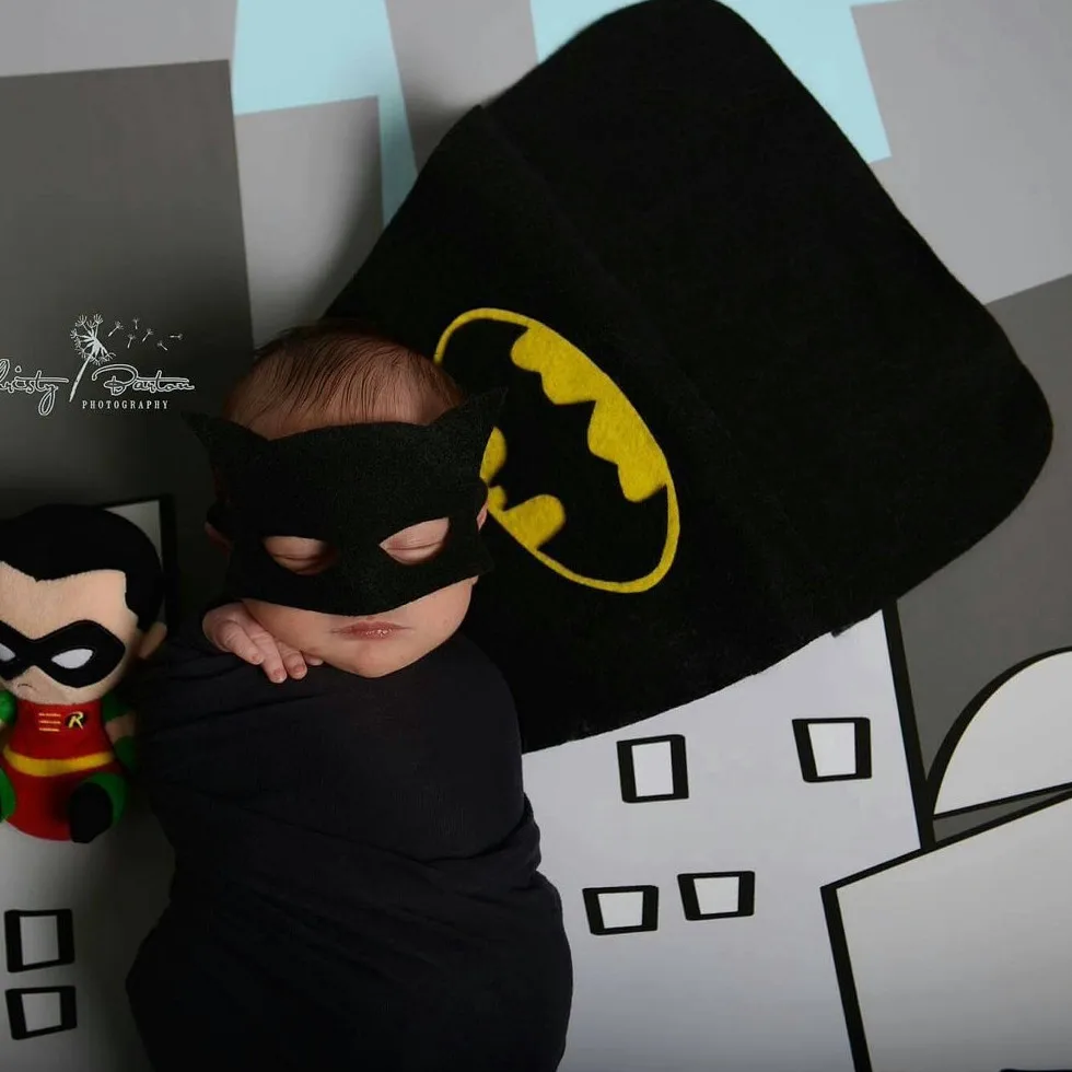 Newborn Baby Batman Cape and Wrap Set Superhero Inspired Photography Outfit for Halloween Baby Photoshoot Cute Baby Props