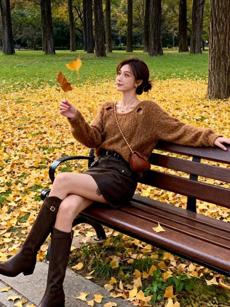 

Korean Sle Hollow out round Ne Sweater Women's Autumn Winter New Loose Fit Knitted Top Exposing Clavicle Warmth Emitting