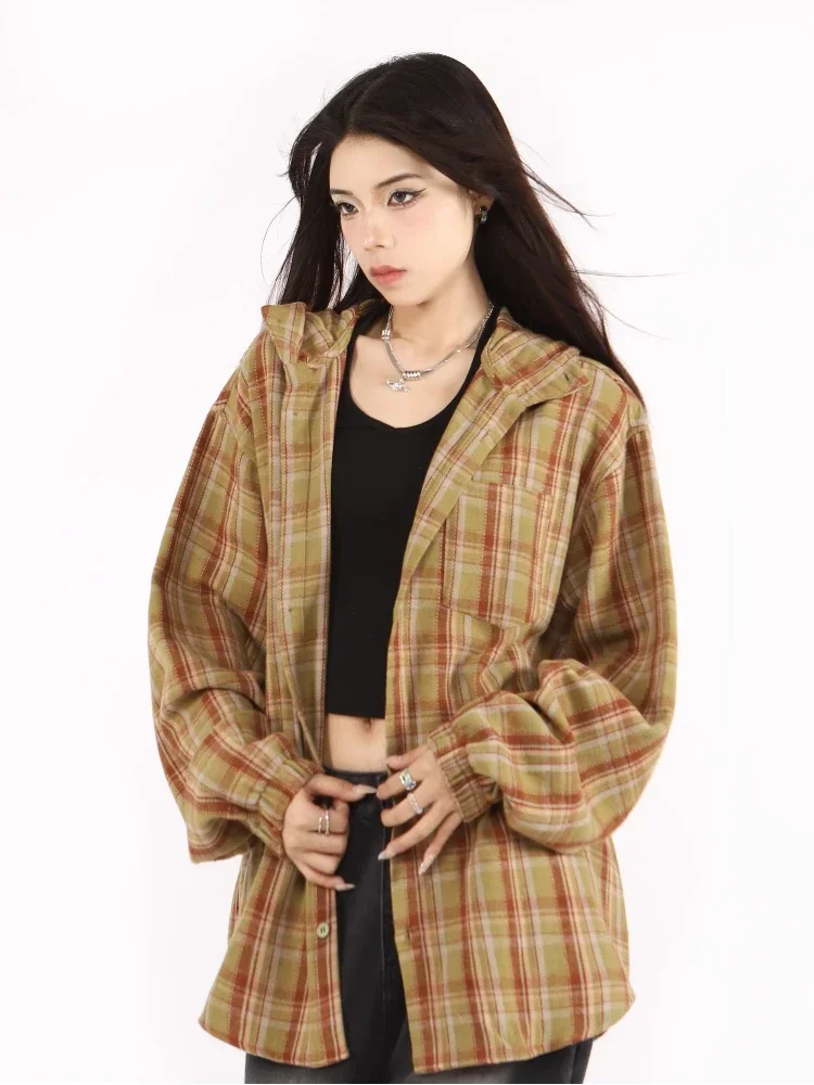 Camisas de outono femininas xadrez com capuz design exclusivo estilo americano manga longa solta topos vintage rua legal menina elegante vitalidade